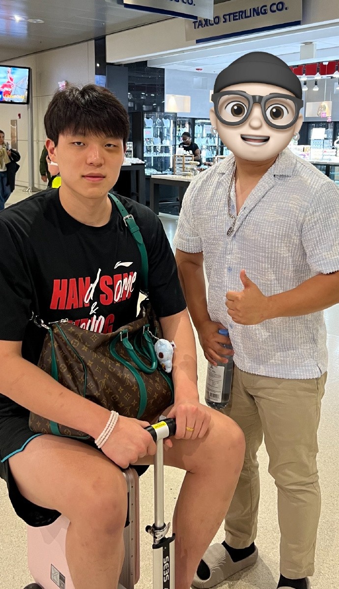 kaiyun-杨瀚森训练中眼部受击，从绵羊变熊猫引关注