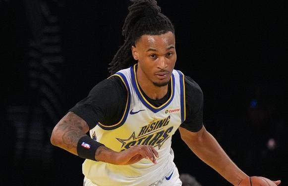 开云下载-卡斯尔全票当选MVP晋级正赛 放出豪言无惧詹库杜