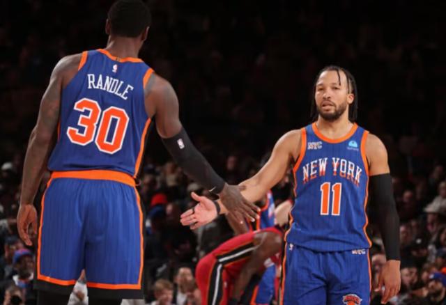 开云APP-纽约之王变二当家！兰德尔康复转型决定尼克斯命运