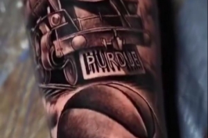 灰熊中锋扎克-埃迪添新纹身 融合了普渡大学、灰熊和加拿大元素