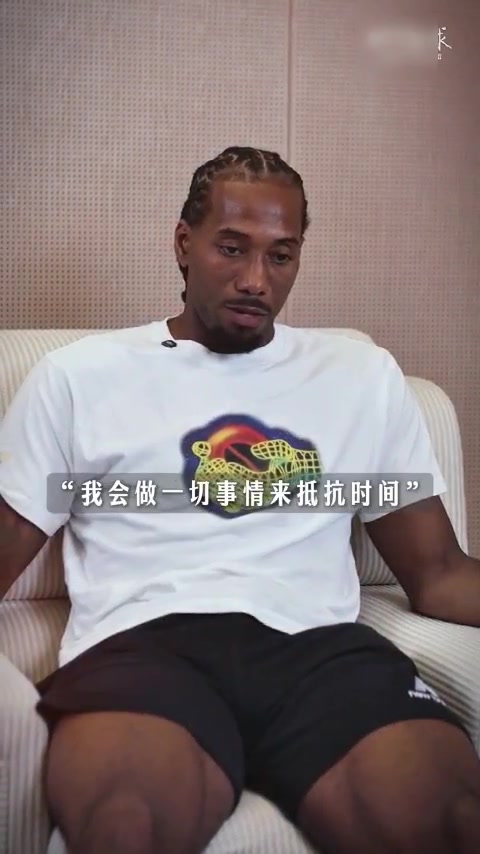 莱昂纳德分享延缓衰老秘诀：阅读绘画与观察植物冥想