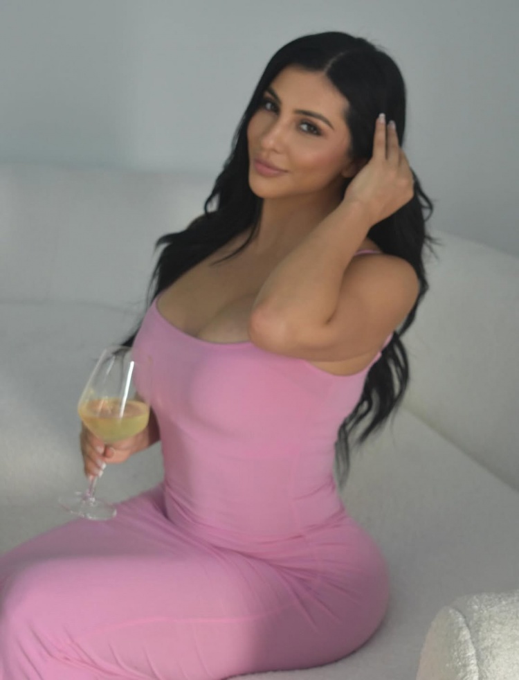 开云官网-球哥前女友：与朗佐分手后从未约会任何人 专注于给女儿树立榜样