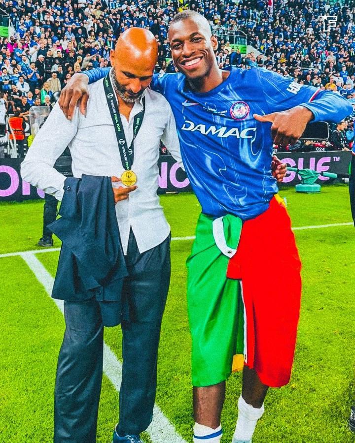 开云APP-杰克逊经纪人:两赛季30球&蓝军生涯将翻篇 球员预计48小时内转会