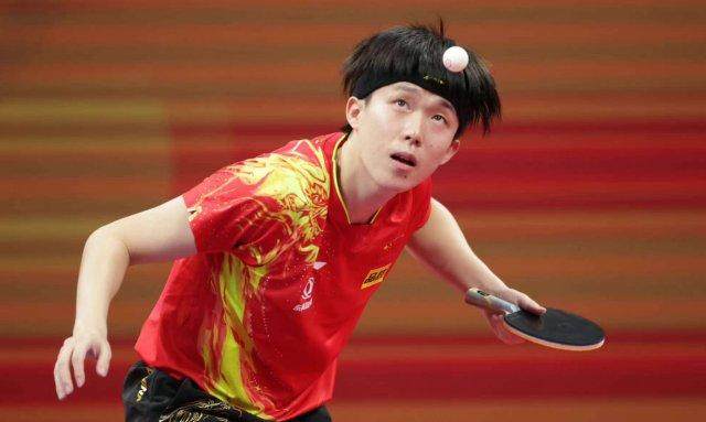 开云-【早报】虽败犹荣！中国女篮的黄金时代！