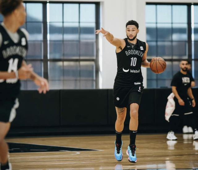 开云官方-西蒙斯不能投篮？纳什：我们需要的不是他的投篮