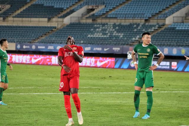 莱科表态联赛三甲目标是底线：海港最己阵正在路上