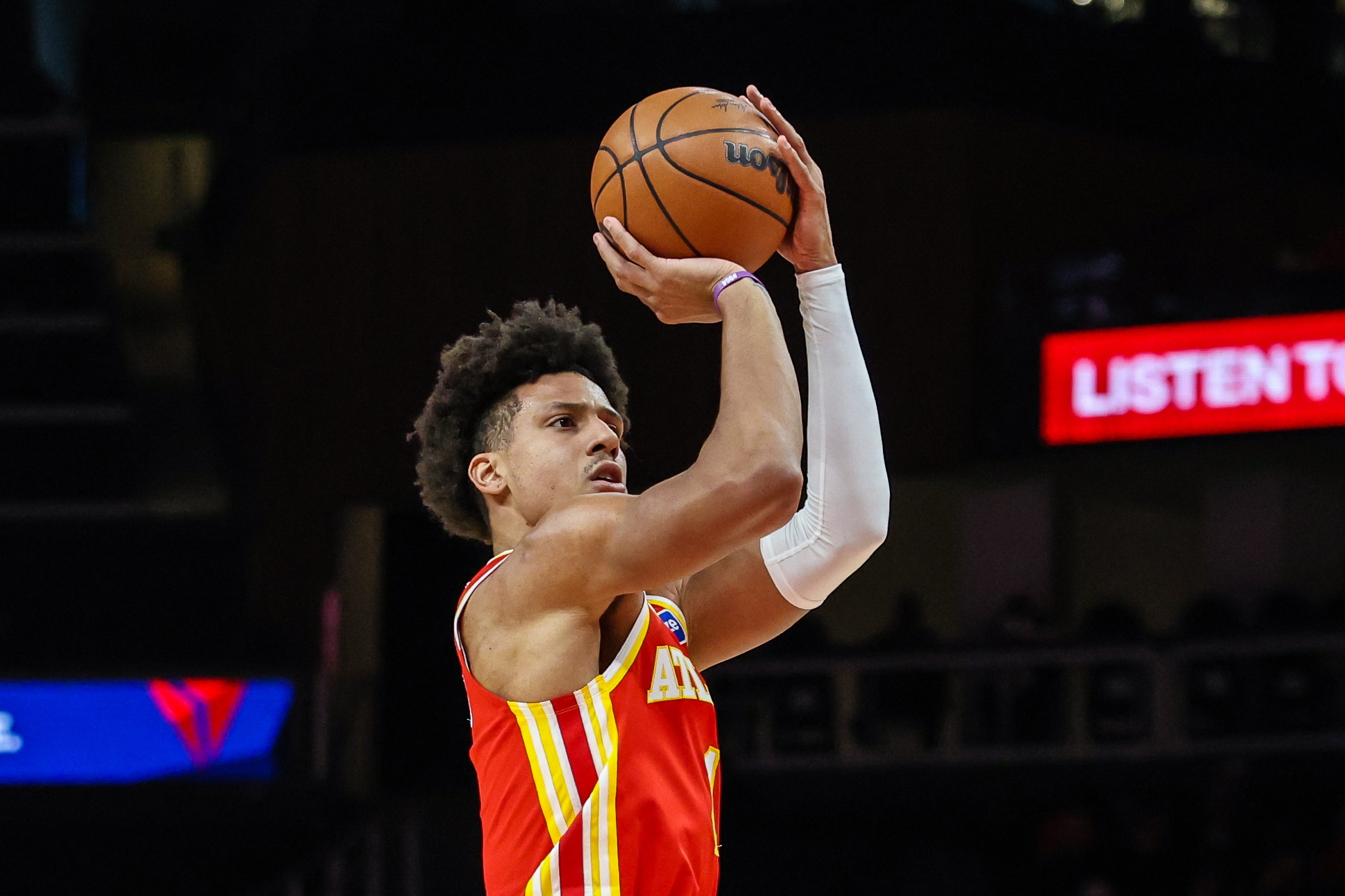 开云-本赛季仅杰伦·约翰逊&amp;约基奇曾单场20+15+15 两人都2次做到