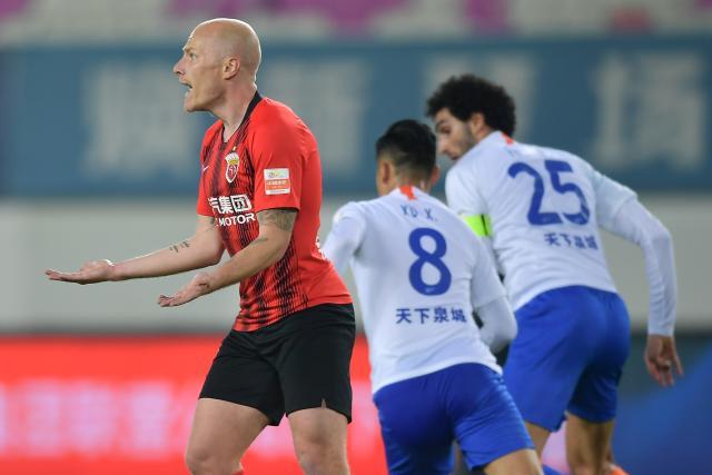 开云下载-【争冠组前瞻】海港欲复仇泰山 广州战黑马争三连胜