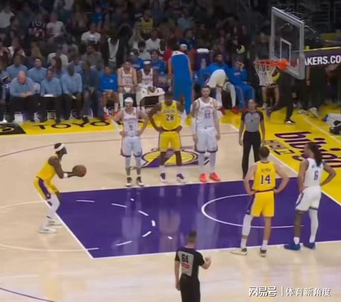 kaiyun-+7，没有三巨头，三对湖人这么强吗？被吓到了